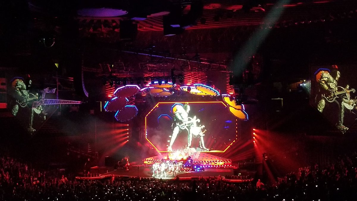 #Coronavirus can't stop the #KISS Army!