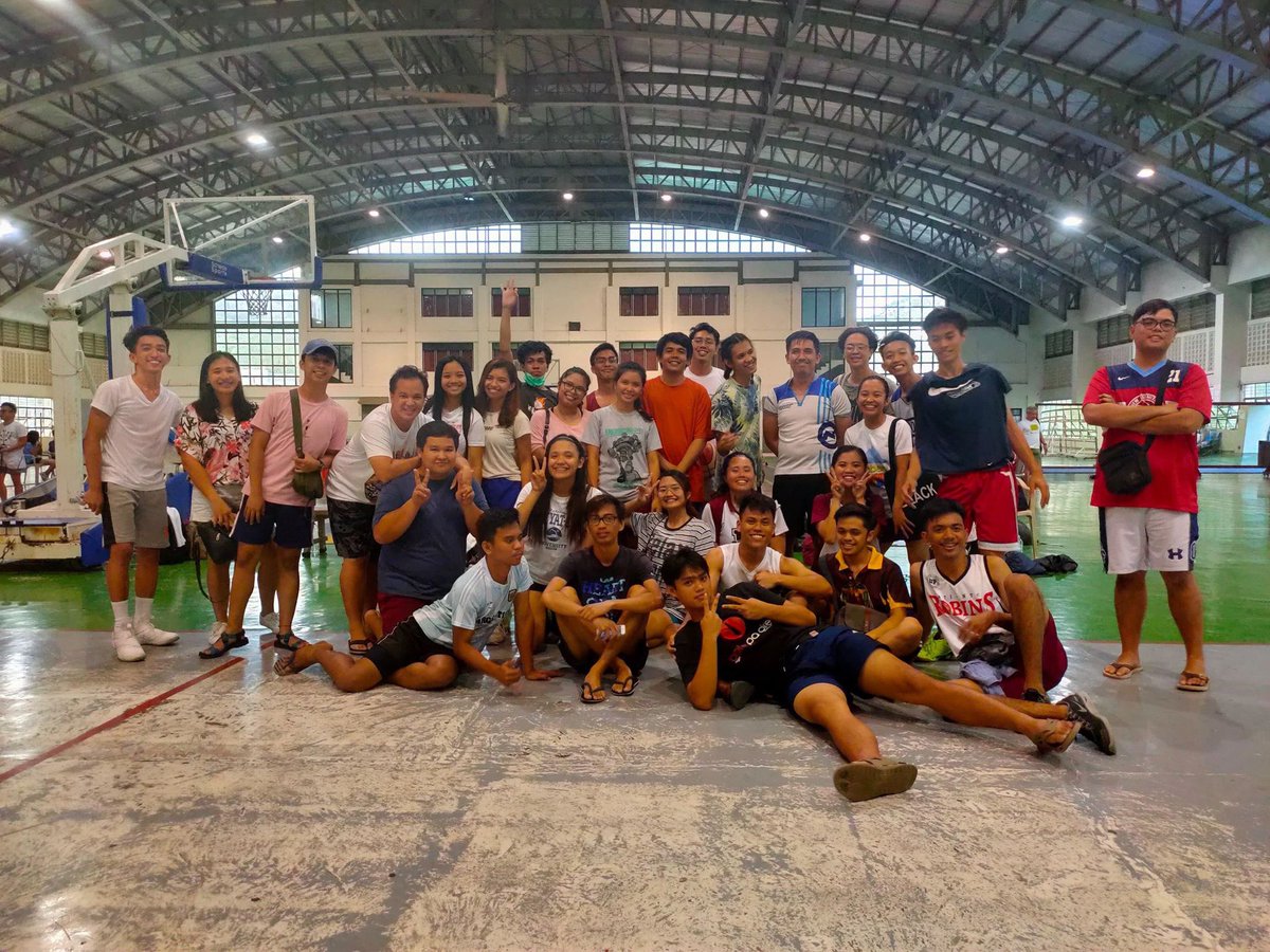 uperglb's tweet photo. That’s a wrap for today! Great job to these people who put up their best today! 💙💙💙

#ERGLaban 
#ERGFight https://t.co/ZWbewEdSLF