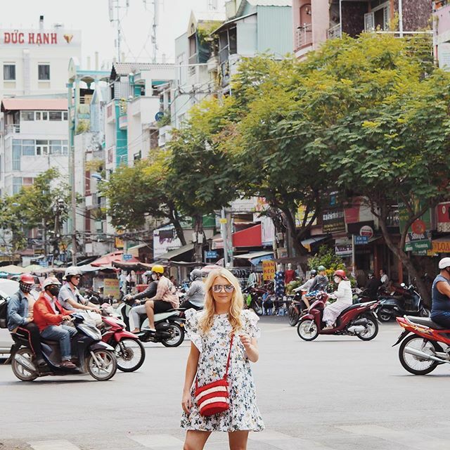 A traffic light probably wouldn’t go amiss around here, just sayin’
#saigon #hochiminh #hochiminhcity #hcmc #vietnam #vietnamnow #letgovietnam #searchwandercollect #saigonexpats #girlpowertravel ift.tt/32YCOIx