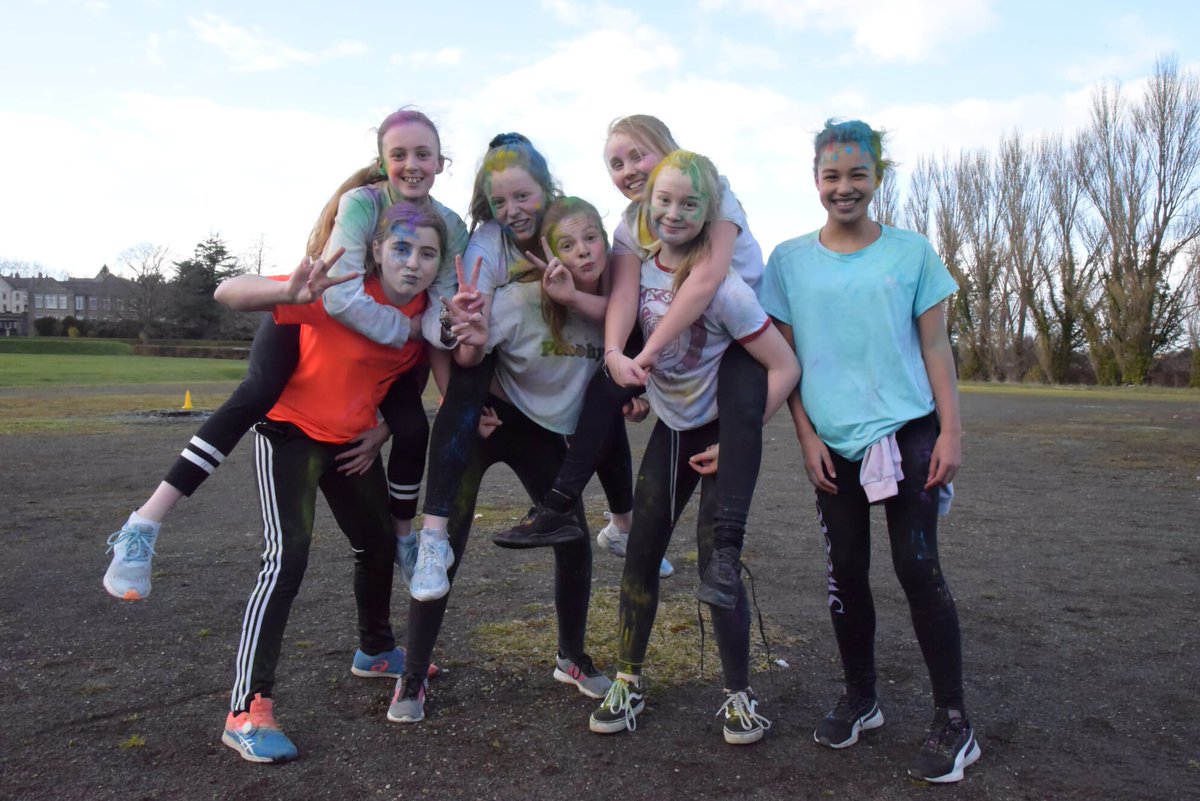 MyddHumanities's tweet photo. Such a fun and worthwhile event to learn about other cultures, traditions and beliefs #globalawareness #fellowship #HoliFestival @Myddelton_Prep @MyddeltonCol photography by Martin Wong @MartinW72341935 https://t.co/5793pAPOcg