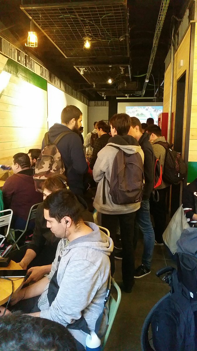 MVL_FG's tweet photo. Comienza el #CodecCall5 , primer torneo con el equipo a ver como va ,tiene pintaza! #VodafoneGiants #WeAreGiants https://t.co/t4TRpzc4Yv