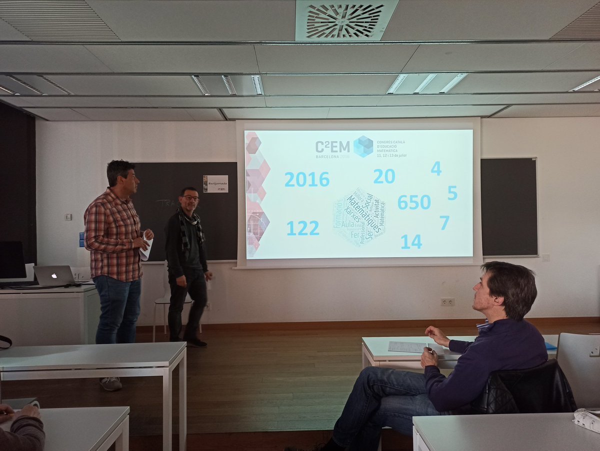 APaMMs's tweet photo. En @lluismora i en @mmaydeu ens presenten el @C2EM2020 en el marc de la #xviijornada d'ApaMMs al @TecnoCampus amb un "ball" de números. https://t.co/98TJCasIVJ