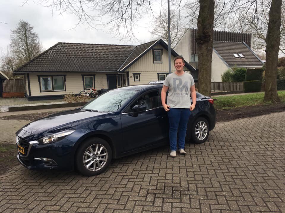 Thijs van der Tang gefeliciteerd met je behaalde autorijbewijs 
SUPER !!!

edwinrengelink.nl