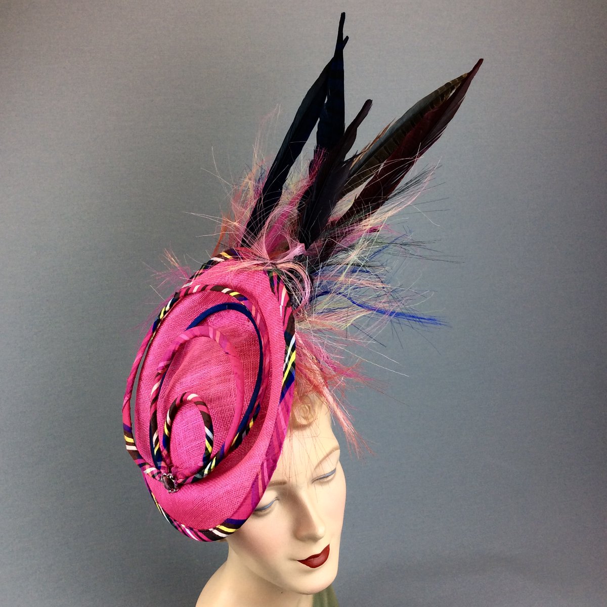 Fabhatrix's tweet image. This gorgeous feather hat is a unique one off pieces!  For more information please message or email info@fabhatrix.com #uniquehats #feather #pink #tartan #hatinator #headpiece #headdress #hats #headwear #millinery #hatshop #ladiesaccessories