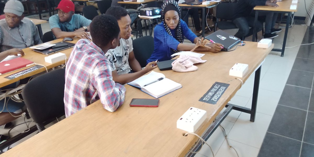 gdgoc_futminna's tweet photo. Brainstorming session  #DSCFutminna  #DeveloperStudentClubs #DeveloperStudentClub #DSCSSA @auwalms @EricaKHanson @aniediudo @Kolokodess https://t.co/NftttLo3at
