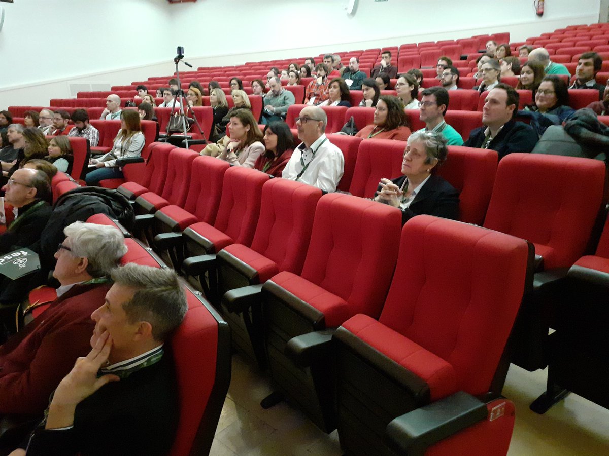 fesdomingo's tweet photo. Profesores Fesd reflexionando y aprendiendo sobre Inteligencia Artificial en MapiFesd Mapifesd #somosfesd #mapifesd #InteligenciaArtificial https://t.co/5G38KViOfO