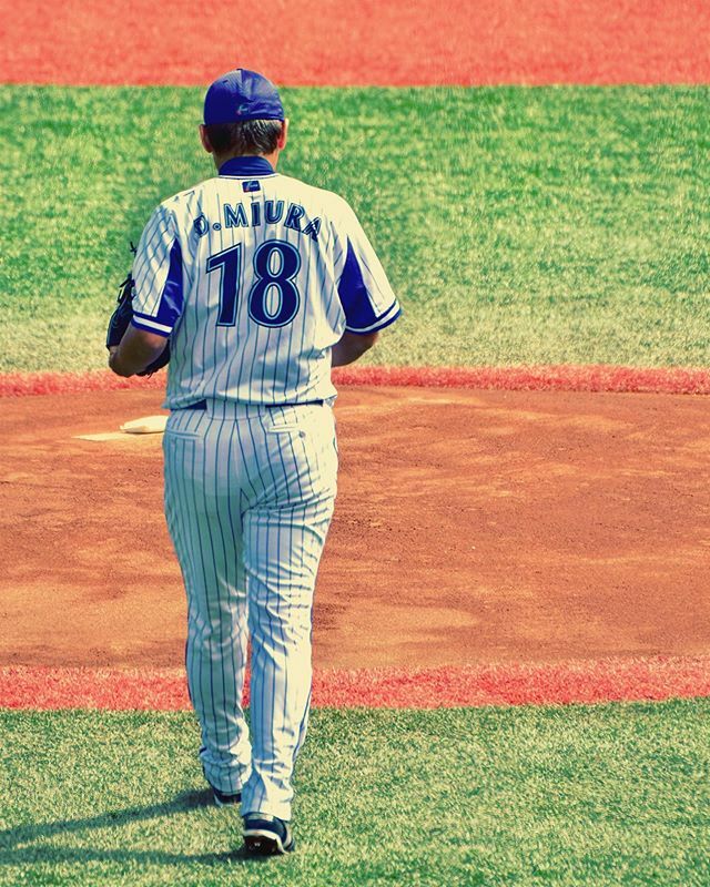 鋼 ペペロン 三浦大輔 コロナばっかりで気が滅入るからカッコいい背中貼ろうぜ Baystars 16 9 3 横須賀 T Co 1skc2zlttm 鋼 ペペロン 三浦大輔 コロナばっかりで気が滅入るからカッコいい背中貼ろうぜ Baystars 16 9 3 横須賀 T Co 1skc2zlttm