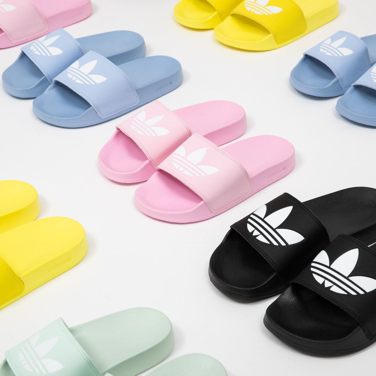 adidas adilette instagram