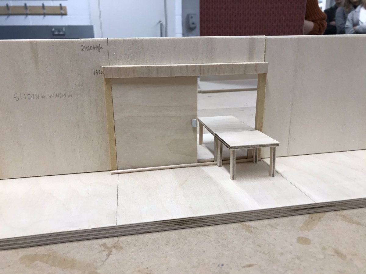 MovingArch's tweet image. #aubmakers @inspiredaub busy studio &amp;amp; workshop #architecturemodels