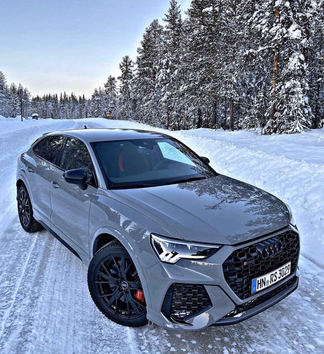 motorforms's tweet photo. 🚨 Audi RSQ3 🚨 https://t.co/MZOzjUEOj9