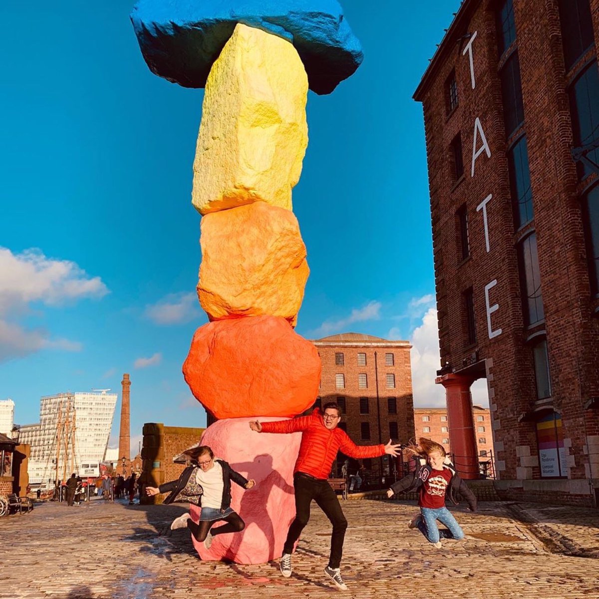 🌈| You can tell spring is on its way!⁠⠀
⁠⠀
Love this colourful pic of the Liverpool Mountain by <a href="/jonnyboykelly/">Jonny Kelly</a> thank you for sharing!⁠⠀
⁠⠀
#RoyalAlbertDock #Liverpool #LiverpoolMountain #VisitLiverpool #Weekend #Waterfront #Art #Spring #UgoRondinone