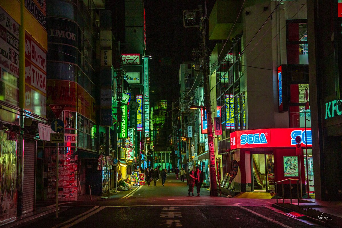 noealz's tweet image. Thanks for joining the livestream editing, here are some shots from #akihabara #tokyo #japan #cyberpunk