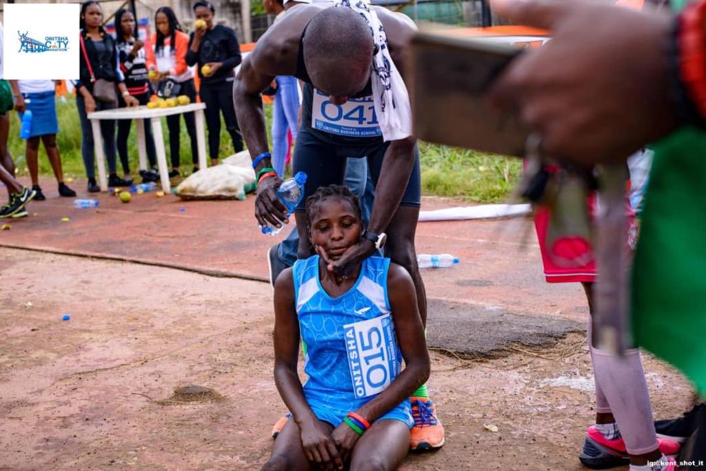 onitshacitym's tweet photo. “The race always hurts. Expect it to hurt. You don’t train so it doesn’t hurt. You train so you can tolerate it.” 

Injuries, stumbles, set backs; they happen to everyone.

Keep moving.

#OnitshaCityMarathon #RunOnitsha2020 https://t.co/Xkqb8mPPf1