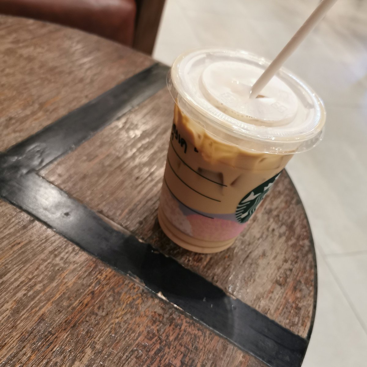 uncle_krishna's tweet photo. แลสุขภาพดี เพียงแค่เปลี่ยนเป็นนมถั่วเหลือง...

Cafe' latte' soymilk no syrup

#BambooBNK48
#HealthyWithBB14Days
#Day14
#makeBOObeyond
#BNK48
#Bambatsu
#WeWalkWithBamboo​
#VoteForBamboo
#กอไผ่น้อย
#ลุงเคของแบ๊มเอง https://t.co/NyqDYNDdGs