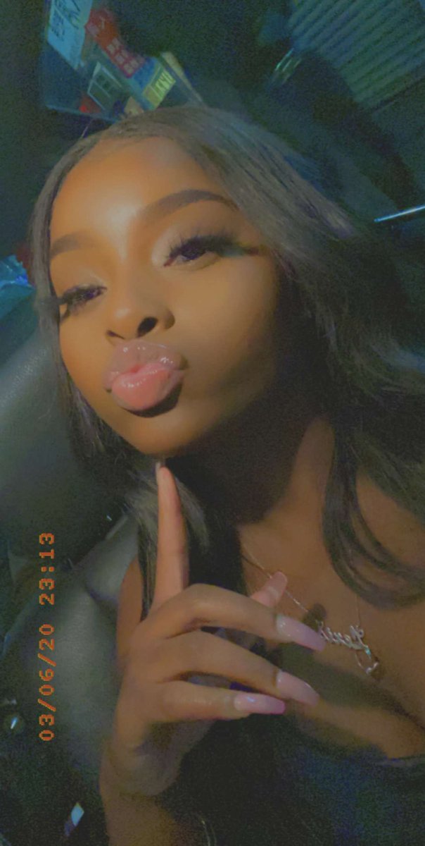 ladoreeeee's tweet photo. drunk is me tnnnn🥳 https://t.co/WEbAnsMZ0K