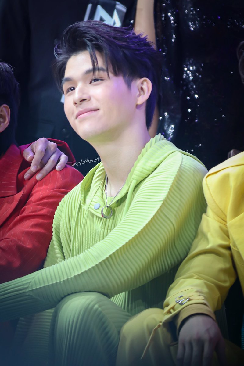 bee_nidarat_'s tweet photo. 20.02.19 Sky Wongravee - Line Tv Award 2020 @ Royal Paragon Hall @skywongraveee 
#LINETVAWARDS2020 
#LINENEXPLOSION2020
#skywongravee #mycloudy #skyybeloved #สกายวงศ์รวี #ก้อนเมฆของสกาย https://t.co/xAd9lP87zZ