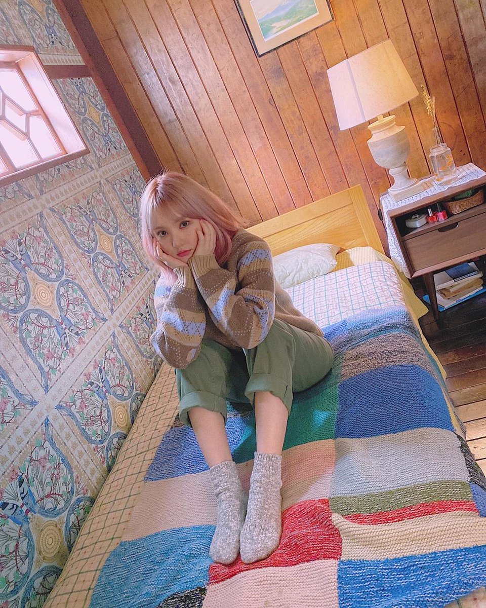 SinBNeck's tweet photo. [📷 #IG_POST] 200307 @GFRDofficial Instagram update with EUNHA

"Happy Weekend Start with Eunha😘"

#여자친구 #GFRIEND #EUNHA #은하 https://t.co/NerLYJZvrB