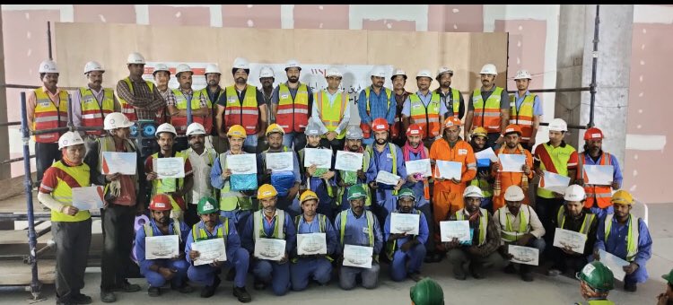 MALC229's tweet photo. Safety awards and recognition held with the work force of One Zaa’beel Project. An amazing project and an amazing team #OneTeamWorkingSafely @WSP_ME #wearewsp https://t.co/96bwJBoeTn