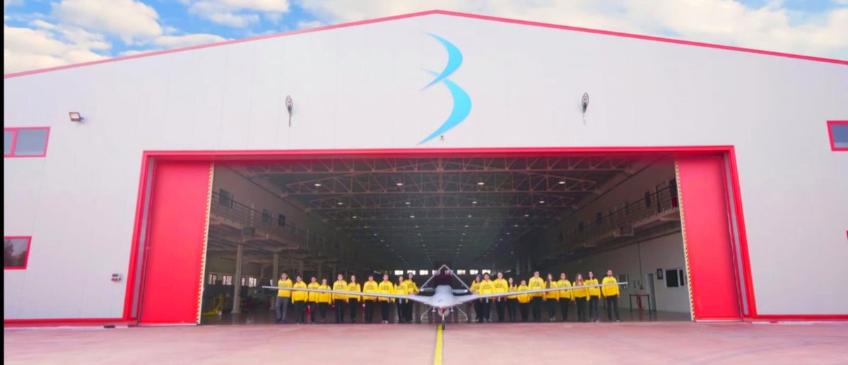 1 takım, 10 sene, 13 ülke, ulaşılan milyonlarca insan... Canlı hayatına dokunmaktan, kızları ön plana çıkartmaktan, istikbali göklerde aramaktan, dünyanın her bir köşesine koşmaktan asla yorulmayacağız! 

2020 Chairman's Award Videomuz yayında! 🎬 
youtu.be/QmLJNVWxOV8