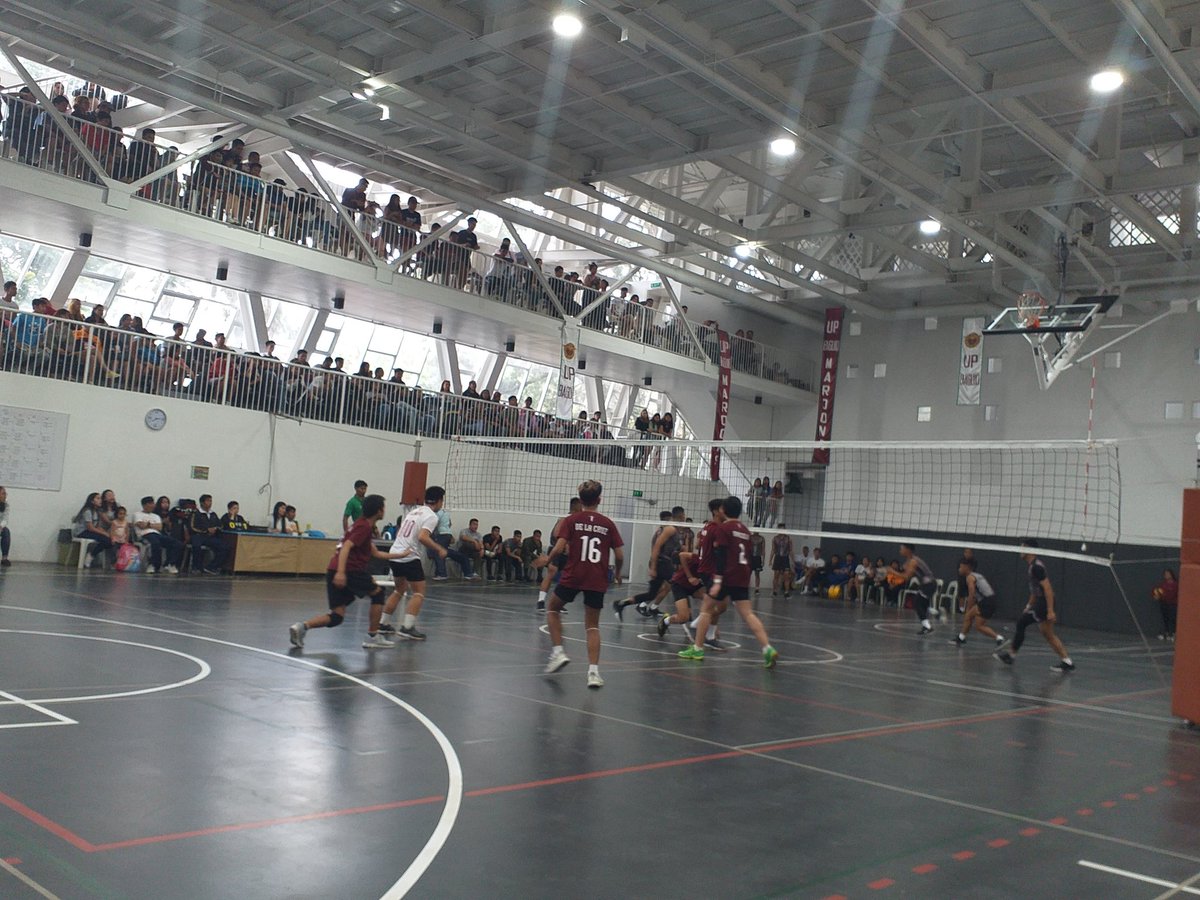 upboutcrop's tweet photo. NOW HAPPENING: UPB Men's Volleyball Team fight against the Philippine Military Academy (PMA) volleyball team for the Baguio-Benguet Educational Athletic League at the Himanasiyo Amianan UP Baguio.
#SupportUP
#IskolarAthletaNgBayan https://t.co/Ult9ORV6DK