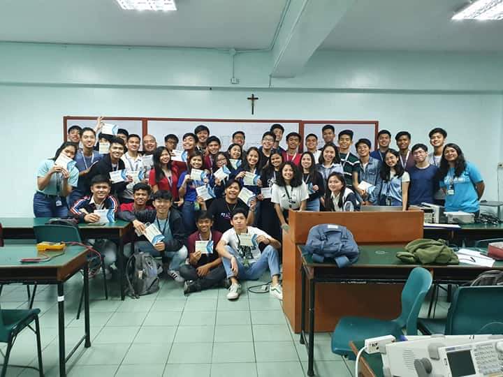 iecepdlslsc's tweet photo. IECEP-DLSL SC's "ECEminar: Basic Electronics Workshop" with our First Year ECE students this March 7, 2020 at MB 107.

#AnimoIECEP
#AnimoECE
Ad Maiora🌟 https://t.co/DQ4gZpZZFi