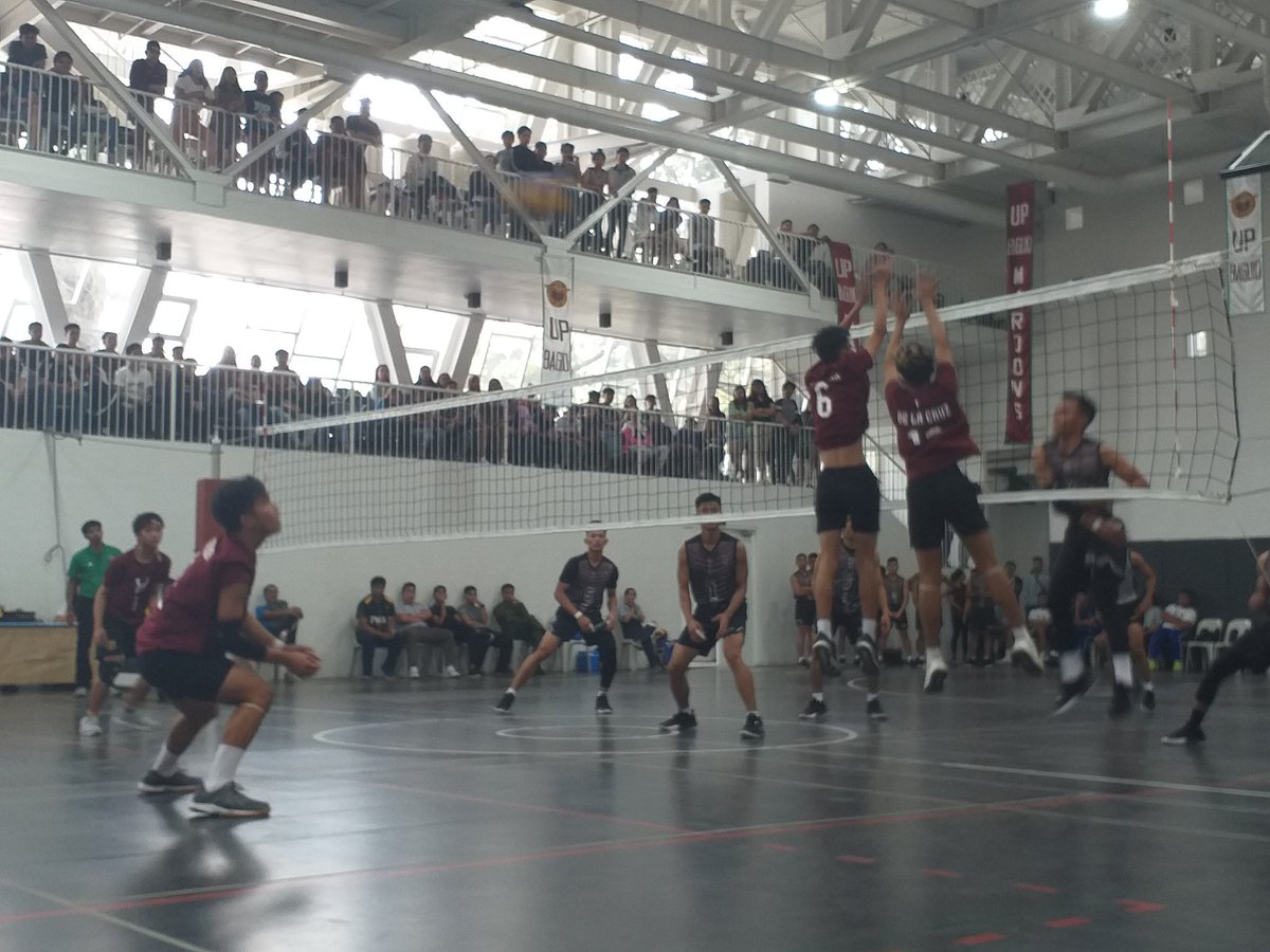 upboutcrop's tweet photo. UPDATE: The game of UPB Men's Volleyball Team against PMA is on fire, now tied at 14 all.
#SupportUP
#IskolarAthletaNgBayan https://t.co/gLMG8H8P4q