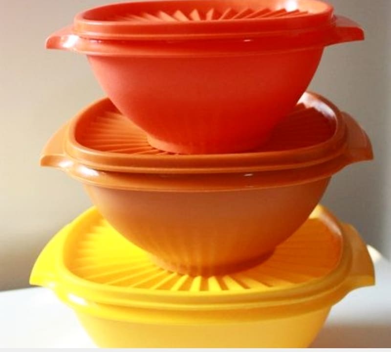 SibaMtongana's tweet photo. Yoh! Have you been here before?
Have you ever had to tell your mom you lost her Tupperware? What did you say and what did she do? Tag a friend who can relate. π±π³π€―π€«π¬ππ½ββοΈπ€¦π½ββοΈππ½ββοΈππΎββοΈπ€£
#BackInTheDays #Remember #Nostalgia #PreciousItems #DontLoseMomsTupperware #FoodConvosWithSiba https://t.co/cq6F5URQeK