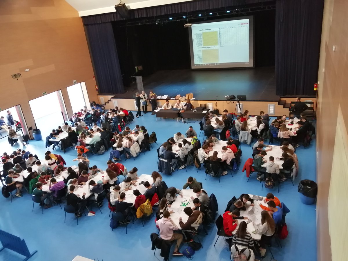 INScalgravat's tweet photo. Una representació d'ESO han participat a la fase final de la #CopaCangur2020 a #Montmeló. Han arribat a la Fase Final, una autèntica experiència viscuda per alguns dels talents matemàtics del centre. L'enhorabona a tots/es! #soccatmat @PedreraFundacio https://t.co/TrK7bbSy9f https://t.co/IwlEM7OHeL