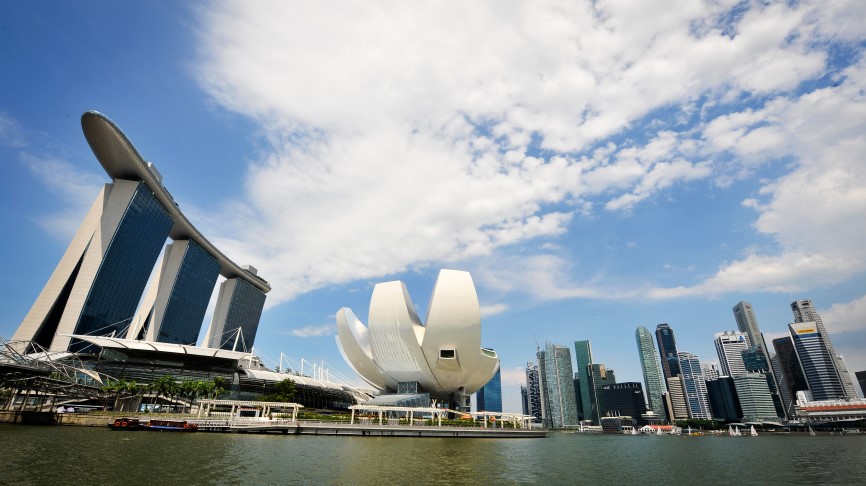 IISS_org's tweet photo. Just a couple of days left to apply for the role of Programme Coordinator for the IISS Shangri-La Dialogue Southeast Asian Young Leaders’ Programme! #SEAYLP | https://t.co/Gj2QlLFY73 https://t.co/hRWPEsIHP8