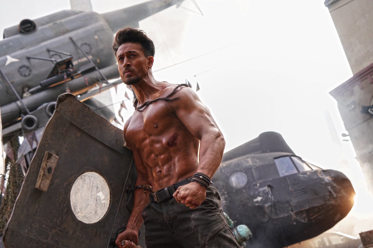 Filmyinsects's tweet photo. #Baaghi3 Trending very well on day -1 Despite to #CoronaVirusScare
#PreHoliday #ExaminationPeriod..
Fri :โน 17.50 Cr. #india biz.
#Baaghi-3 Records A biggest opening in 2020.... https://t.co/i78BduuFJo