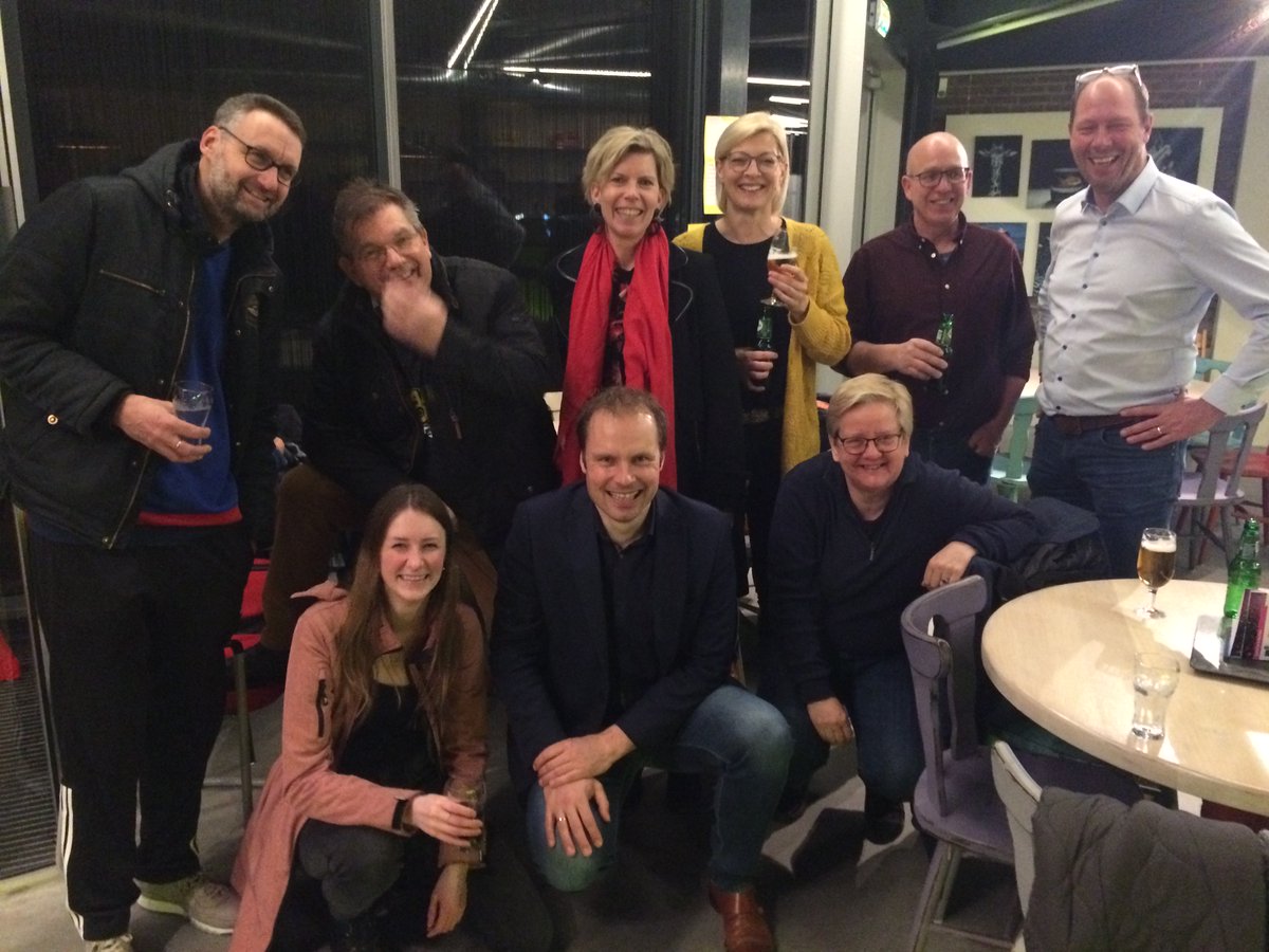 joopwikkerink's tweet photo. Topteam 0315. Onder deze naam deed @gemeente_aalten  mee met de zware, spannende,  leuke, fantastisch georganiseerde #Dinxperquiz in het kader van #Dinxperience in#Dinxperlo. Race tegen de klok van 19.00 tot 23.15. Drie wethouders met vijf ambtenaren met roots in Dinxper! https://t.co/6PPHi6Wpd8