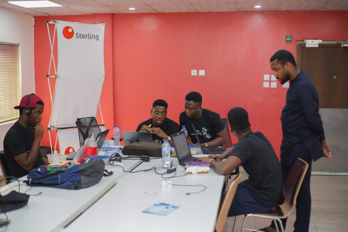 Sterling_Bankng's tweet photo. 'It's not just faith in technology, it's faith in people.'-Steve Jobs
The contestants had faith in their ability to deliver the right solutions, they battled for the grand prize as the various teams pitched their solutions on how to build secure payment applications.
#FinTech https://t.co/IFDOujW2il