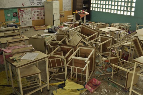 manuparadas's tweet photo. Hay niñ@s que entraron en Infantil con LOCE para continuar en Primaria con LOE para luego estudiar Secundaria según LOMCE. Este año se graduarán bajo LOMLOE, es decir, que se graduarán en un caos educativo.
Es así cómo se mejora la educación de los individuos de una sociedad? https://t.co/CXxsUVWWIb