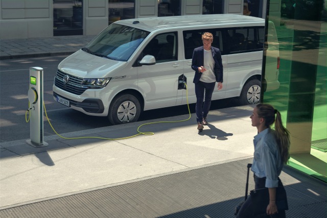 GerdKebschull's tweet photo. Volkswagen Nfz werden elektrisch
https://t.co/DPa1VTew6u
#ecaddy #eTransporter #eCrafter
@volkswagen_de @VWGroup_DE https://t.co/NFx2uJ4efN