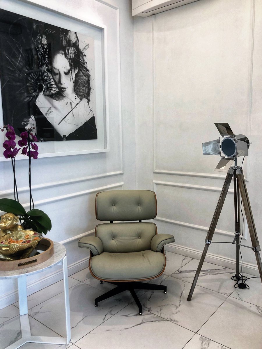 AllisonFoat's tweet photo. The Marly, presiding royally over Camps Bay in 5 star fabulousness 💫  #marlyhotel #luxury #kovecollection #boutiquehotel #campsbay #capetown #travelwriter https://t.co/0BHjmRnrxh