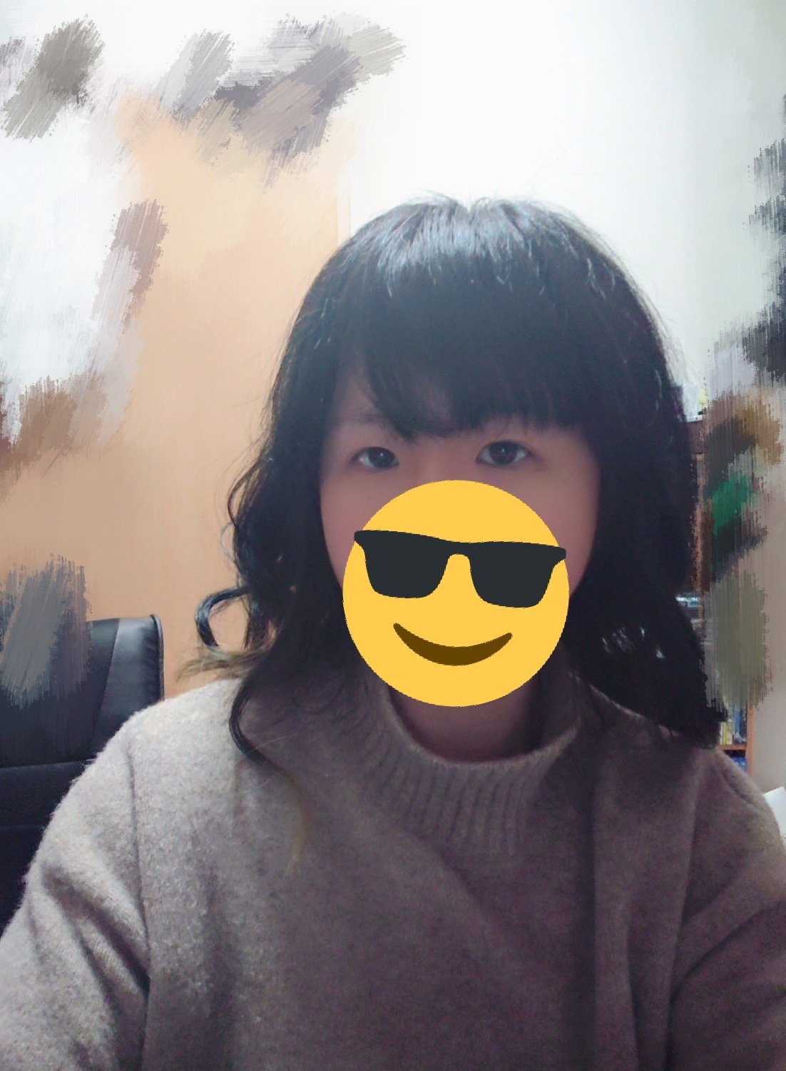 髪切ってきた ドすっぴんだけど https://t.co/NxUJSSlQgi