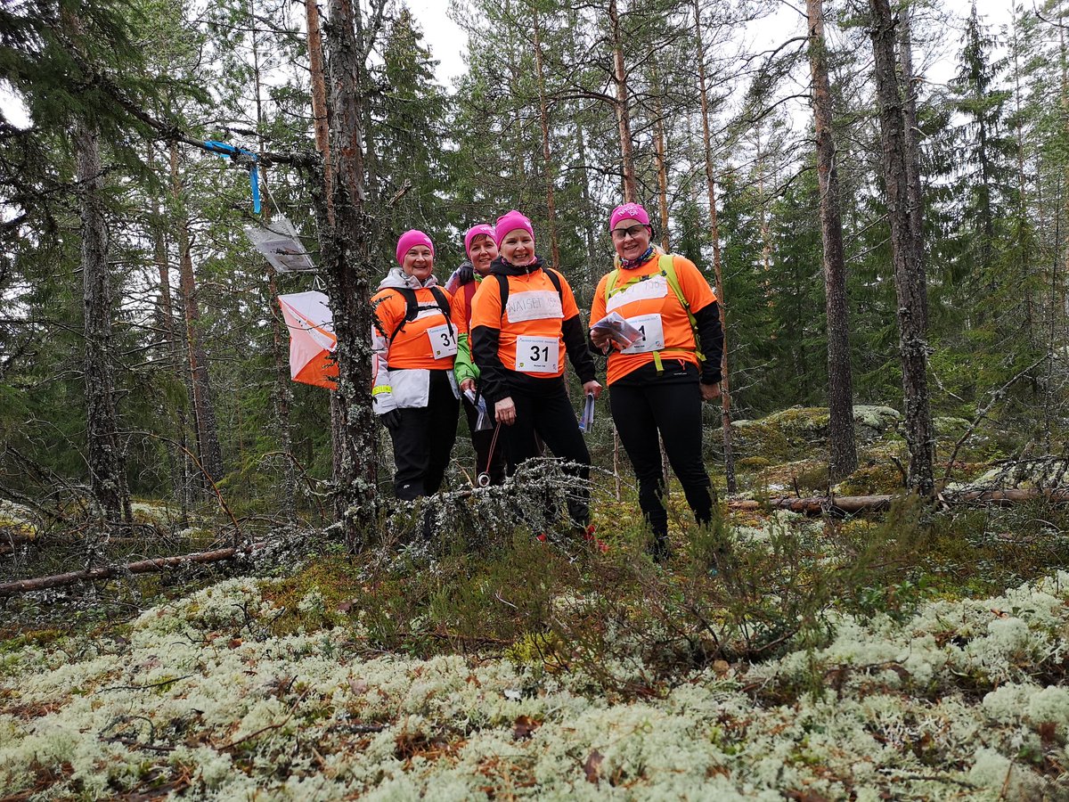 Rogaining on ollu käynnissä nyt reilut tunti ja vielä jaksetaan hyvin mielin.
Lisää kuvia ok77 instagramissa.