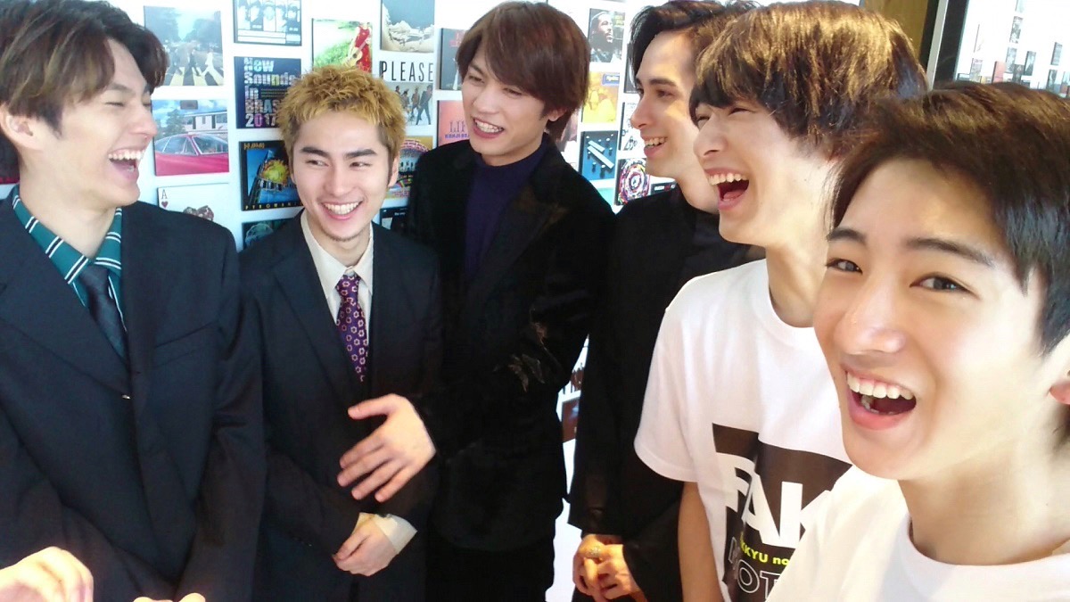 紀田直哉です！ FAKE MOTION応援団 Twitter始まりましたね！ またして