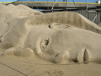 arrroberts's tweet photo. Sonnet: Ozymandias Replies https://t.co/4nI6Z7GRWc https://t.co/AZpuCPV6mO