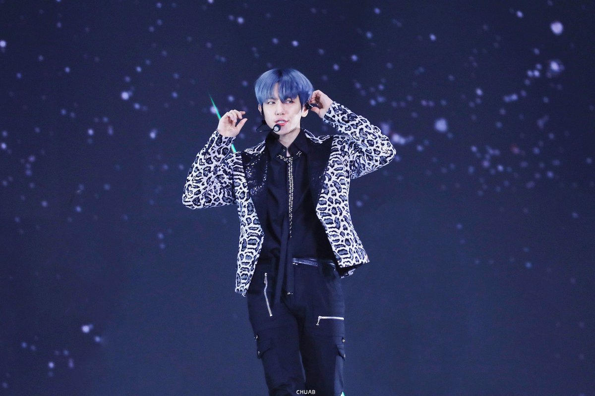 ChanBaekioo's tweet photo. 백현이 200204 SuperM in Seattle
Jopping 🌌🌠💫
☆꧁꧂☆
᯾᯾᯾᯾᯾᯾᯾᯾
✨✨ 'ㅅ'✨✨
#백현 #BAEKHYUN #SuperM #WeAreTheFuture #SuperMinSeattle @B_hundred_Hyun @superm https://t.co/YsjSfA5GRK