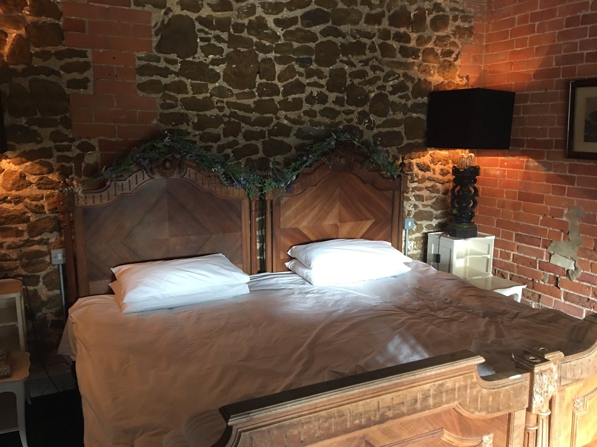 Ash Tree Barns Norfolk tweet media