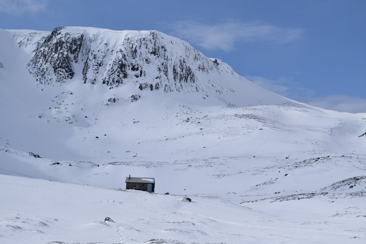 Fantastic day on Derry Cairngorm <a href="/MarLodgeNTS/">Mar Lodge Estate National Nature Reserve NTS</a> . Only bumped into one other person, amazing snow conditions, no sign of Loch Etchachan and pine regen at 870m. A wild land  experience.
#cairngorms
#rewilding
#snow
<a href="/walkhighlands/">walkhighlands</a> 
<a href="/ramblersscot/">Ramblers Scotland</a> 
<a href="/N_T_S/">National Trust for Scotland</a>
<a href="/Mountain_Scot/">Mountaineering Scotland</a>
#munros