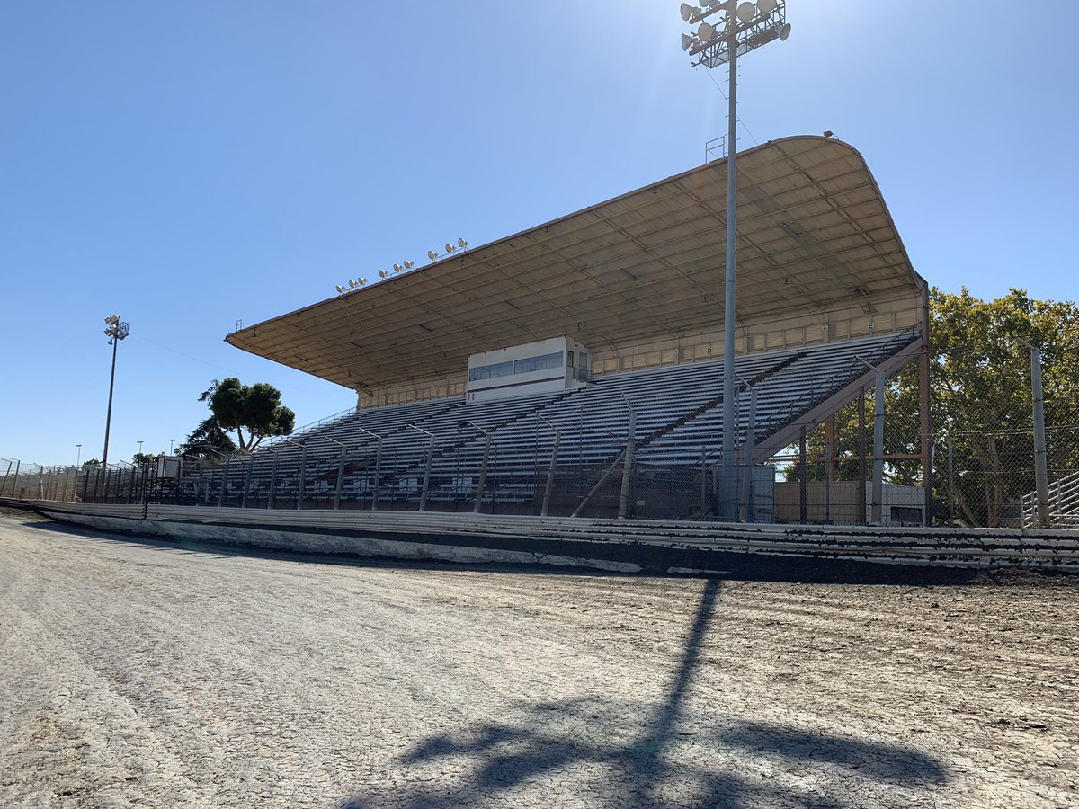 PhotosRacetrack's tweet photo. Merced Speedway, Merced, California. #sprintcars #thevalley #mercedspeedway https://t.co/ZVeS9NY7RN