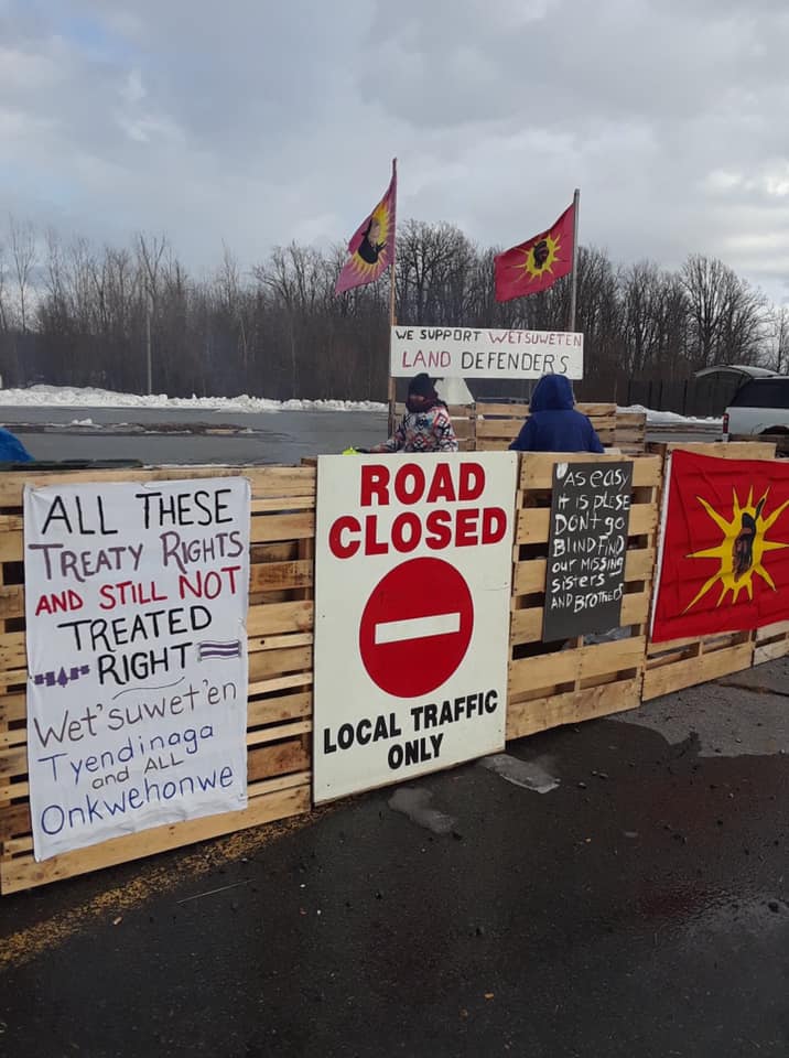 FrackTheState's tweet photo. Action updates & Callout for ongoing support from #Unistoten Solidary Brigade https://t.co/vh9AmDiGSD #WetsuwetenStrong #WetsuwetenSolidarity #ReconciliationIsDead #CancelCGL #FrackTheState #ShutDownRCMP #bcpoli #cdnpoli https://t.co/RIKGlksOVQ