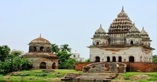 TaabuTour's tweet photo. The temple is too old and built with a special kind of old technology.

#temple #technology #drawing #follows #tourism #traveling #visitor #photography #photo #travel #traveler #trip #visit #tour #adventure #solotravel #bangladesh #amazing #taabutour

https://t.co/LQuQsPwA5F https://t.co/MJT3Tx0i5Y