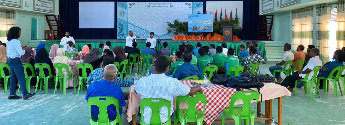 SalleHoarafushi's tweet photo. #Hoarafushi rayyithunge aamdhanee aai igthisaadhu ithuru gear akah lumah muhinmu fiyavalheh - #DestinationHoarafushi mashroou feshun. @mitdc_mv aa #HoarafushiCouncil aa gulhigen hingaa muhinmu mashroou eh ge feshun! https://t.co/DMg7v91oKB