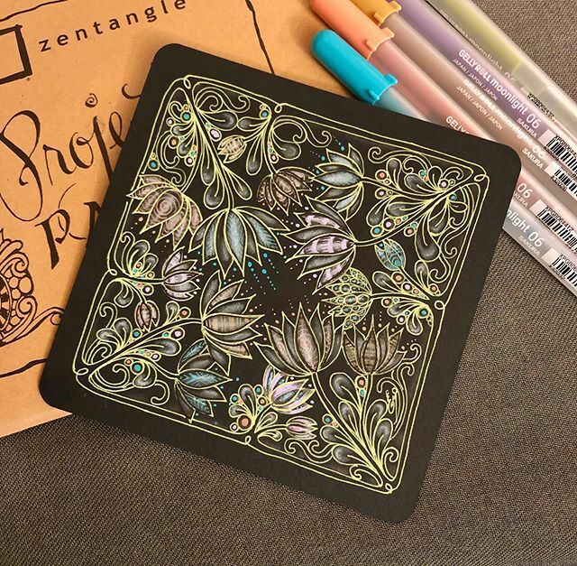 Emiko_K_28's tweet photo. #zentangle #pp08 day7 #tangle #pendrawing #patternart #gellyrollmoonlight new colors #relaxing #enjoy #meditation #ゼンタングル #プロジェクトパック08 #パターンアート #ペン画 #楽しもう #リラックス #瞑想 #マインドフルネス https://t.co/K9a5CsCRNu https://t.co/xxOukjZBa5