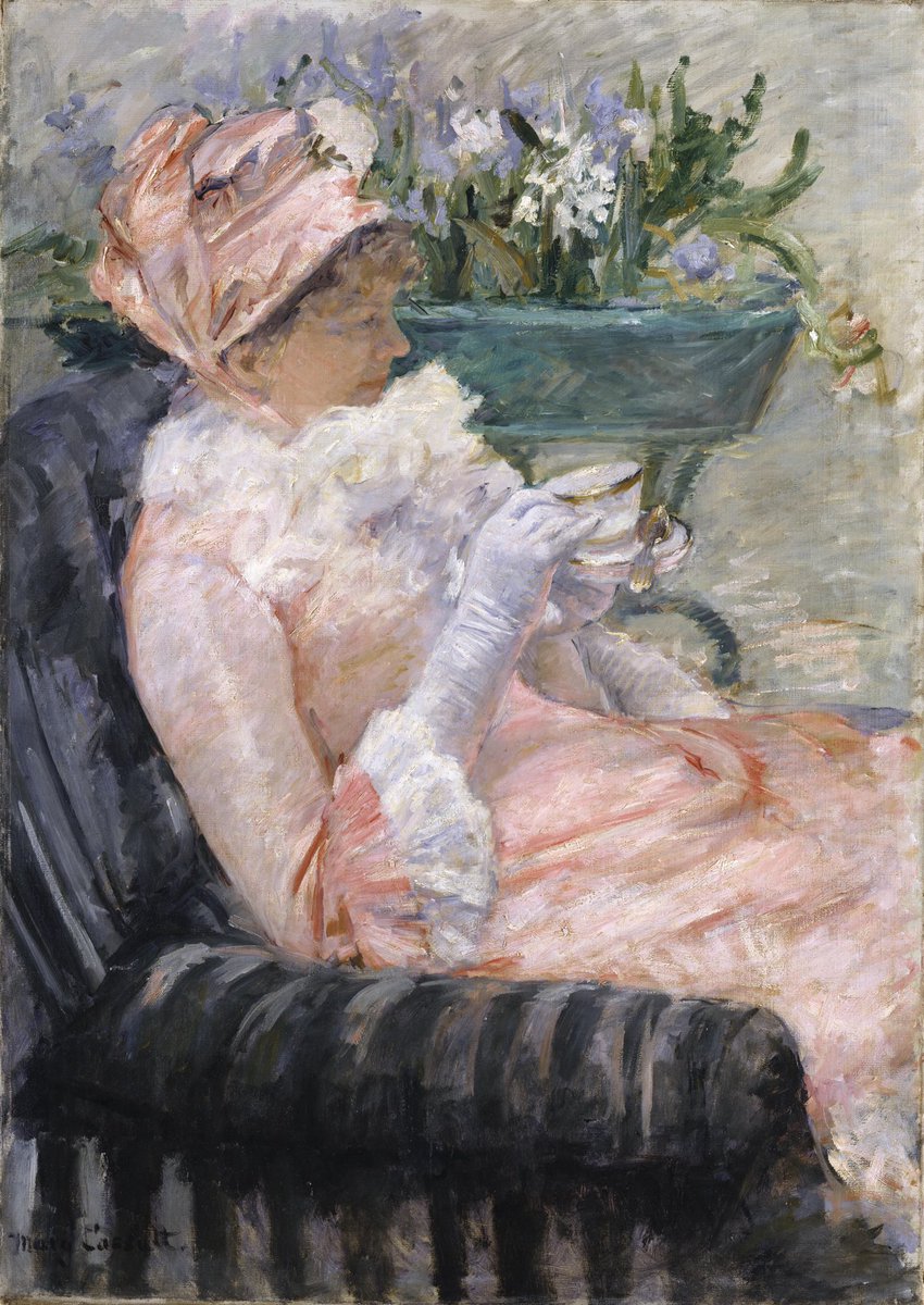 LourdesFreixa's tweet photo. Mary Cassatt ‘The cup of tea’ 1879 #art #donesartistes 🟪👩🏽‍🎨 #artenfemeni #oil #impressionism https://t.co/n0LKkfwmuC