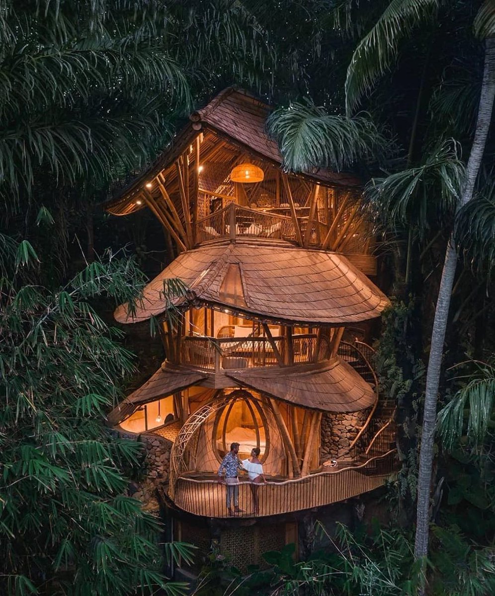 FlynoteHQ's tweet photo. Apparently, Tarzan owns a bunch of holiday estates now.
This is one of them .
Tag your Jane and relive the love story of Tarzan and Jane
.
Clicked by: @sebastien.nagy

#baliinsider
#baliindonesia #balilife #experentialtravel #exploration #travelexpert #flynote #flynotecommunity https://t.co/0apktTd3Bd