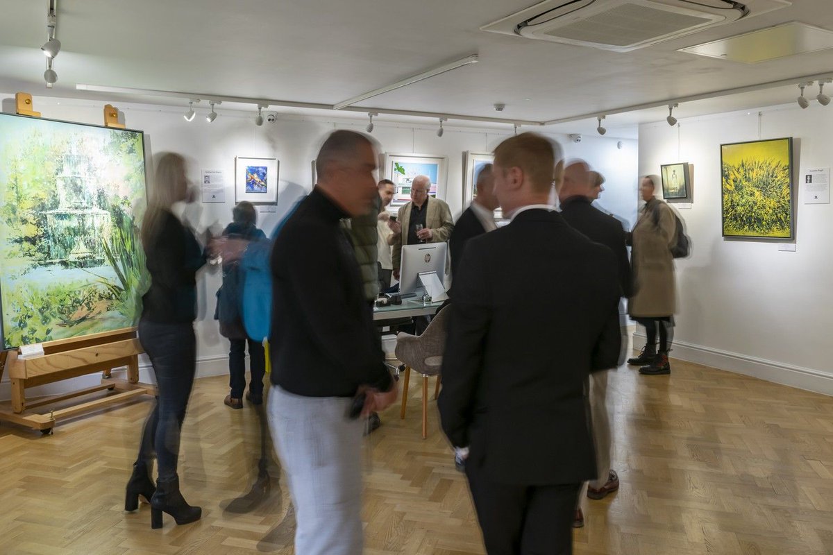 Such a enjoyable day had by all a week ago at our 10th Anniversary Exhibition celebrations. Thank you to everyone who came, if you haven't had the chance to view the exhibition today is the last day! 

#oilpaintings #exhibition #contemporaryart #exhibitionbirmingham #collectart